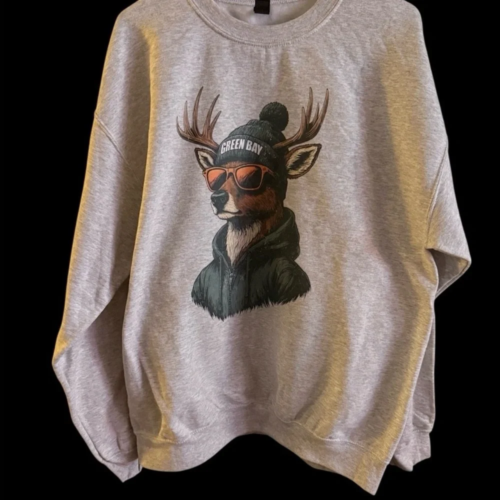 Gildan Light Gray Heavy Blend Sweatshirt Unisex Large Green Bay